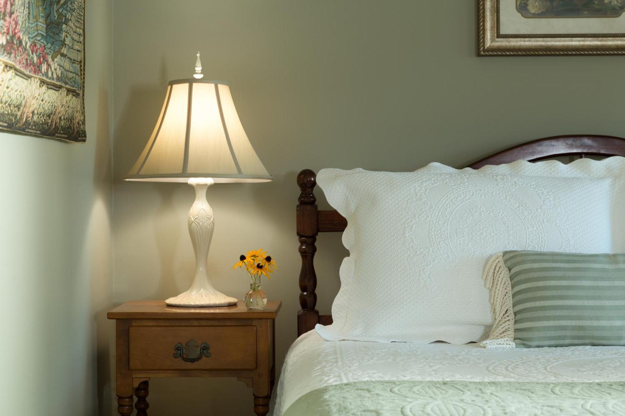 Inn At Pleasant Lake New London Bilik gambar